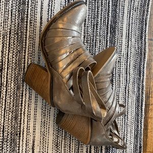 Free People size 37 leather boots
